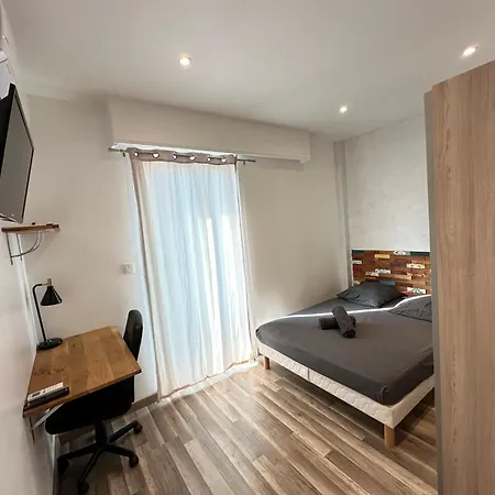 Spacieux - 4 Confortables Nice